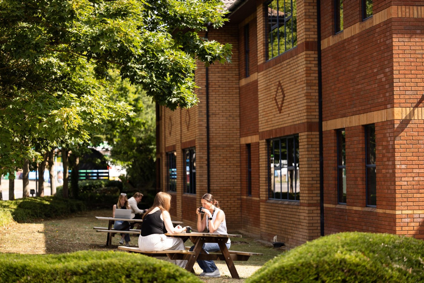 Bonville House. Blackbrook Business Park, Taunton. TA1 2PX, 